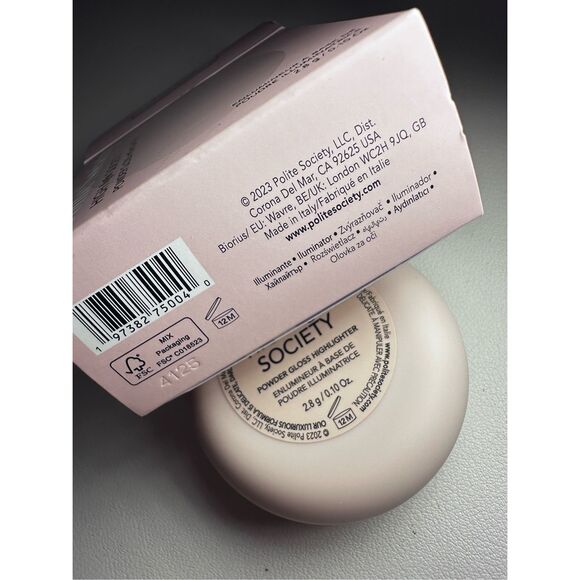 Polite Society Highlight Society Powder Gloss Highlighter Color:Star Power cool - Picture 5 of 7